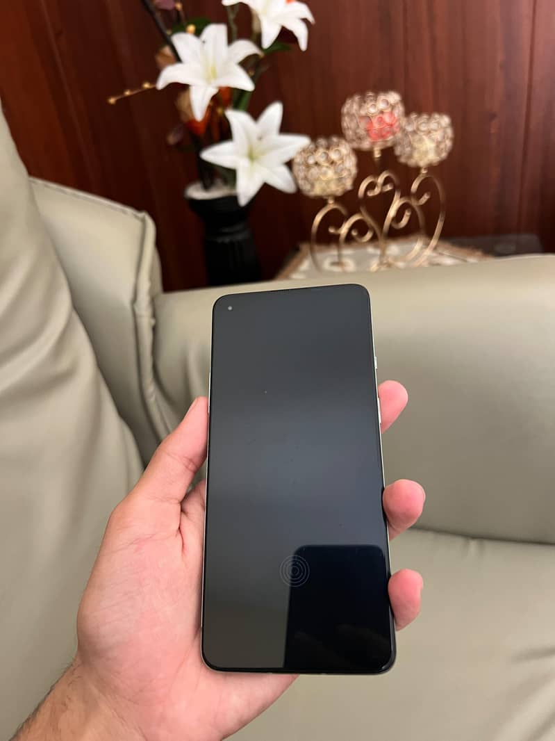 One Plus 9R 3