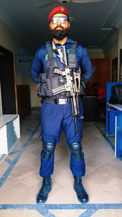 Security guards for homes and residential buildings /guards services