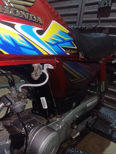 I m selling Honda cd 70 geniun engine pack guranty