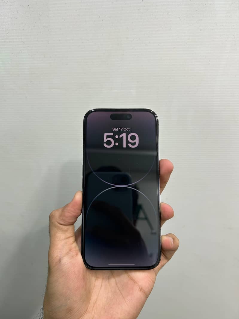 Apple iPhone 14 Pro 0