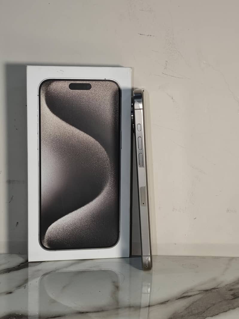 Apple iPhone 15 Pro Max 3