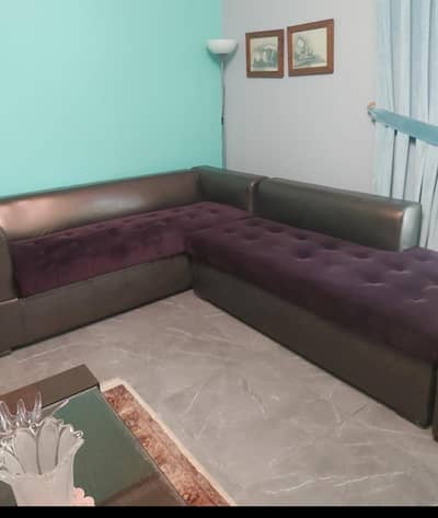 7 seater sofa set  in like new condition