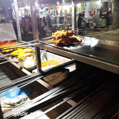 BBQ ka kareegar cahiye jisko Kam ata ho