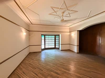 4 Kanal Luxury House for Sale in Model Town Lahore | 120 Ft Front