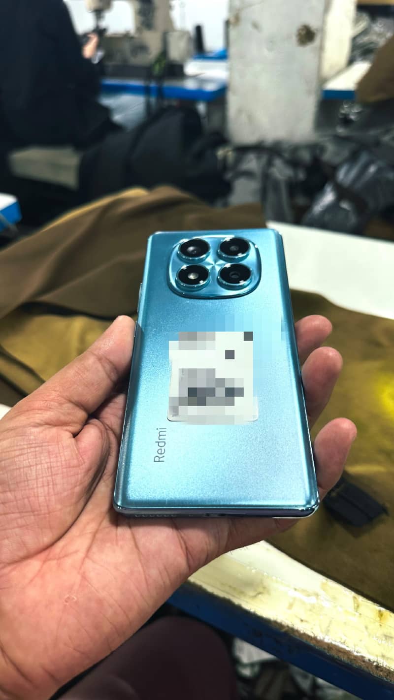 Xiaomi Redmi Note 14 Pro 4