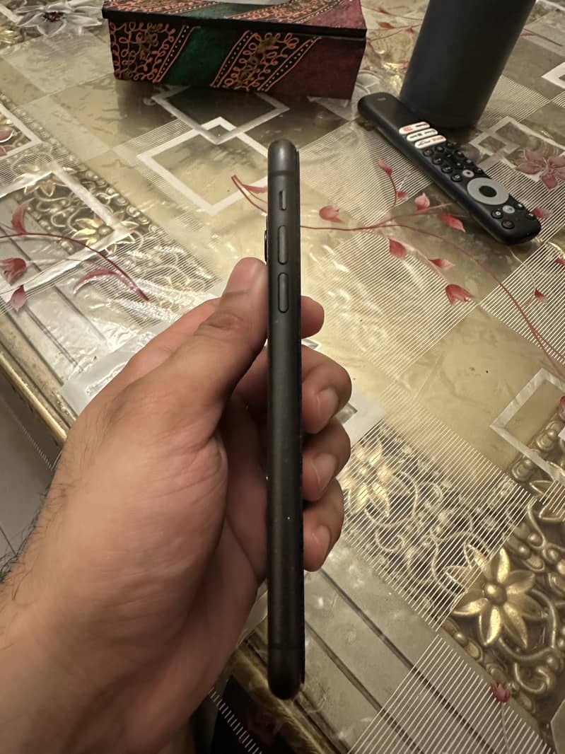 IPhone 11 64GB 6