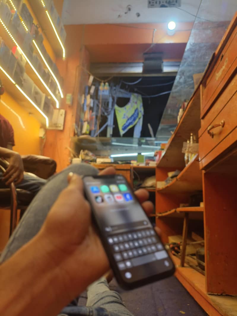 Apple iPhone 11 Pro 3
