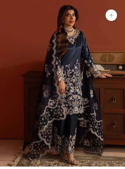 Semi formal stitched 3 piece