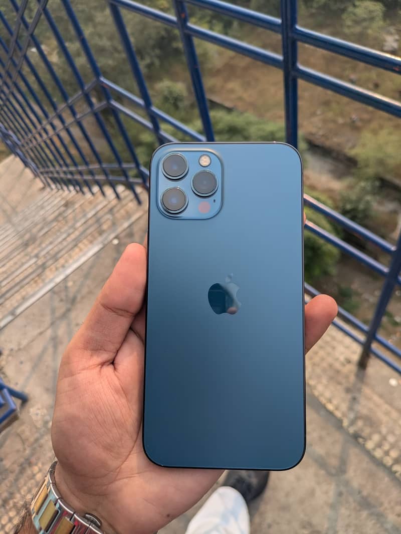 Apple iPhone 12 Pro Max 1