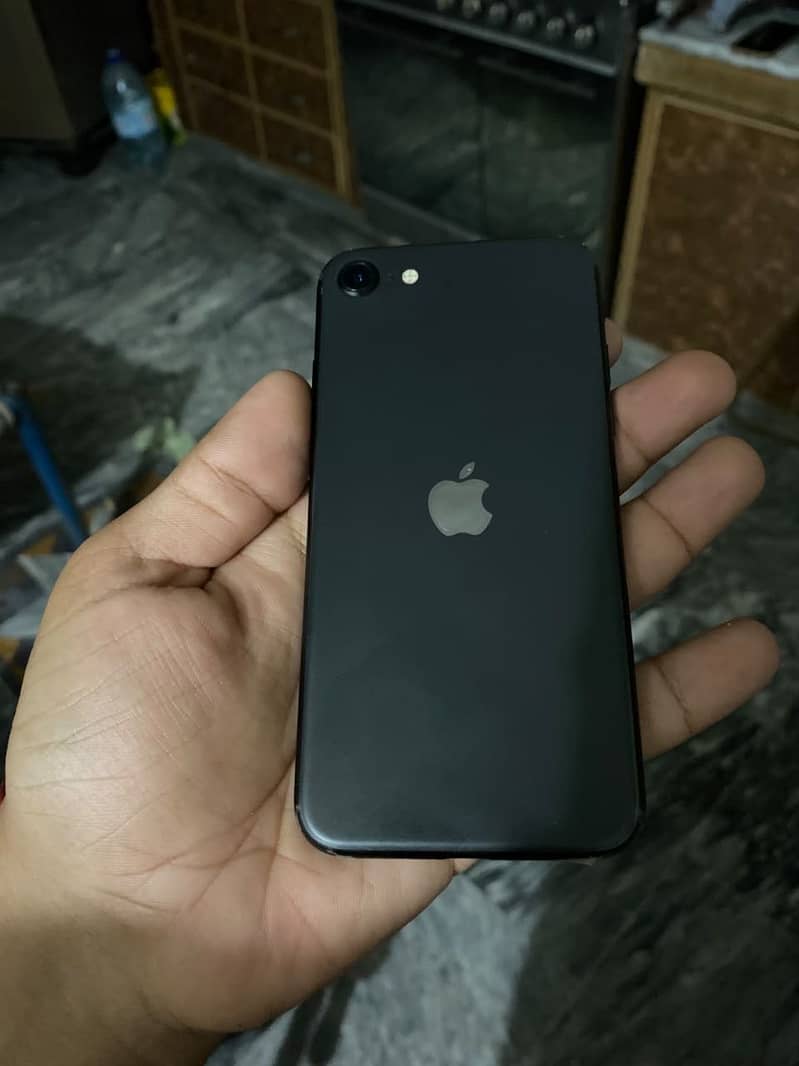 Apple iPhone SE 0