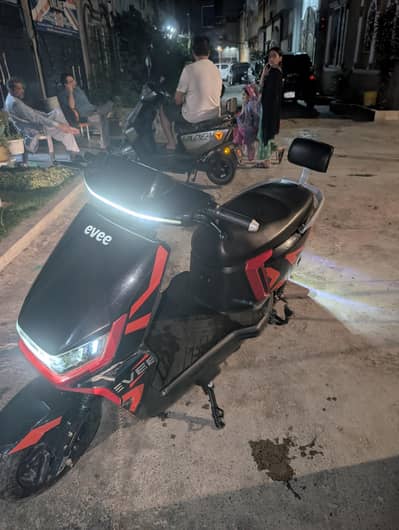 electric Scooty for sale