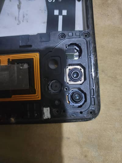 Samsung a32 camera and body