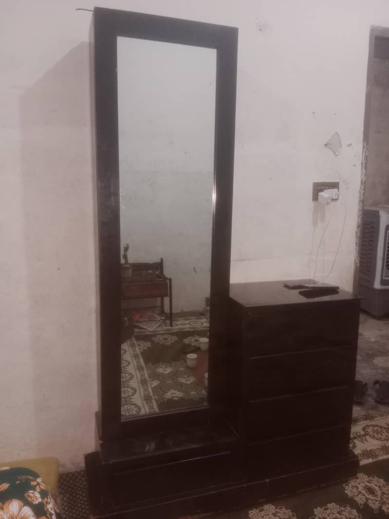 dressing table 2