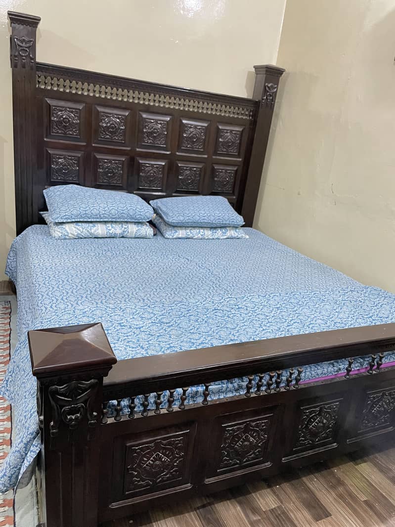 Bed set and sofa set with tables 0