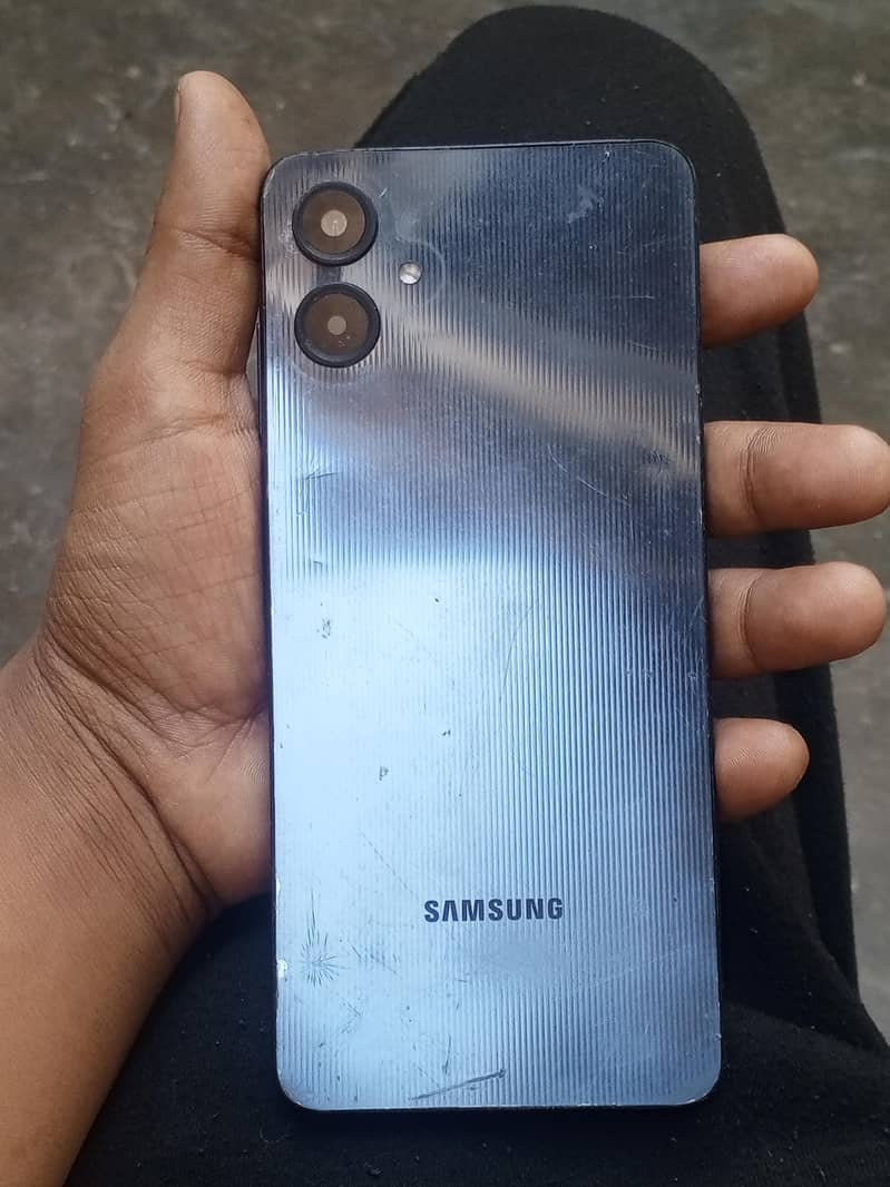 Samsung Mobile A06 0