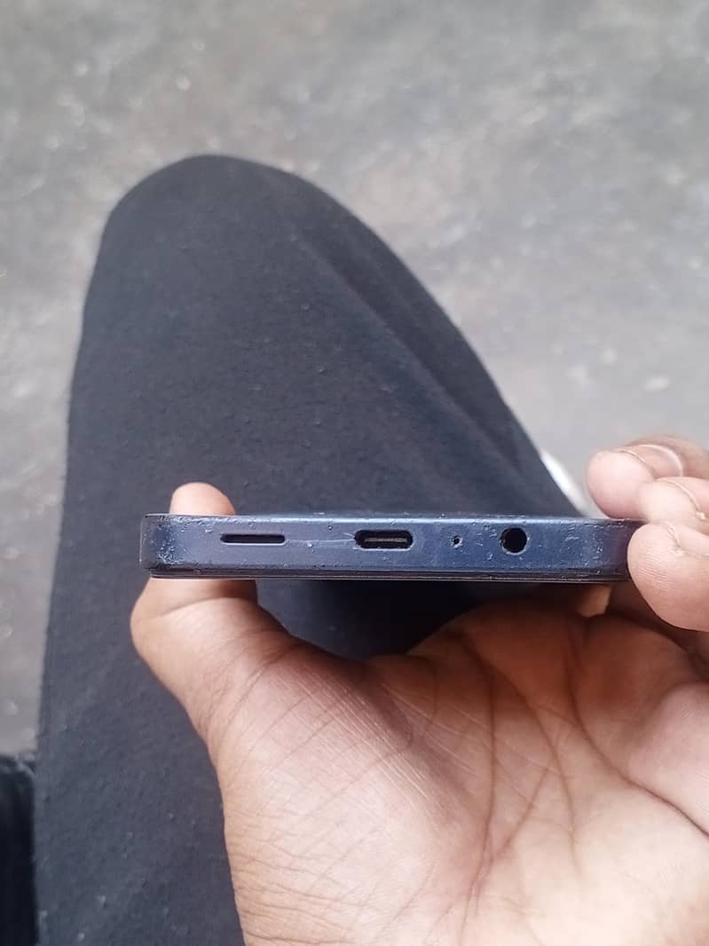 Samsung Mobile A06 3