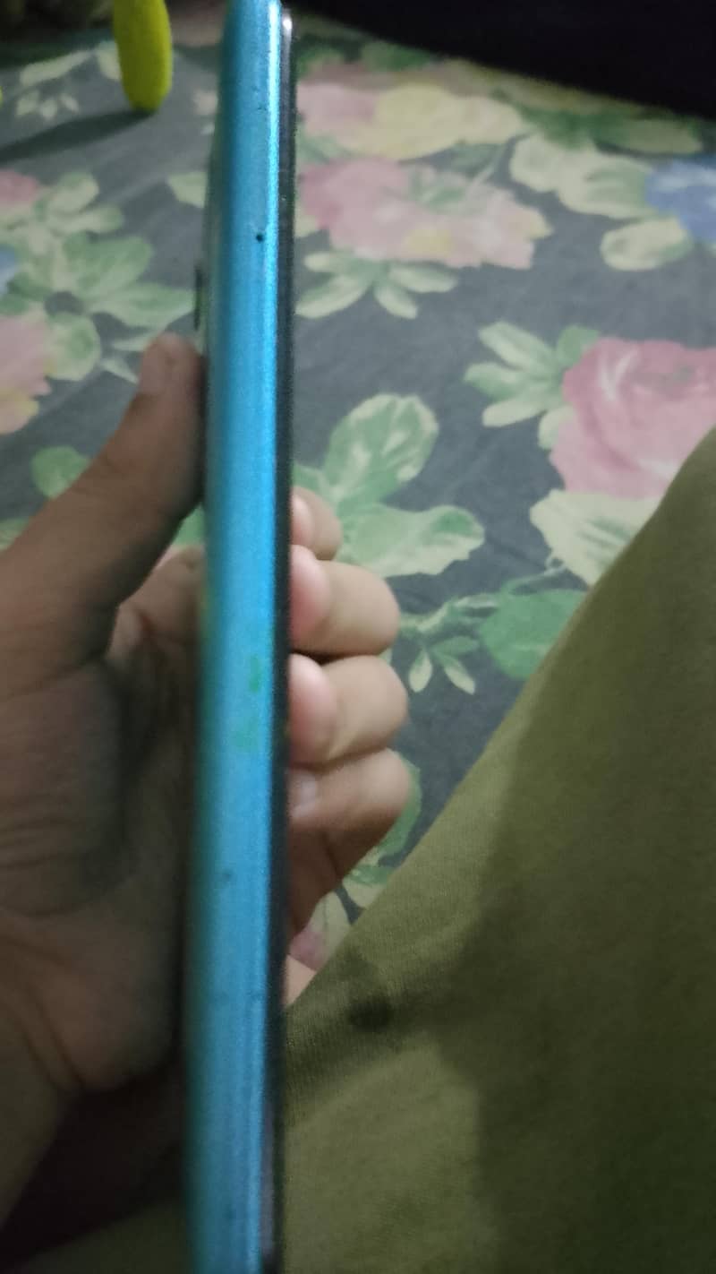 Tecno Spark 8C 0