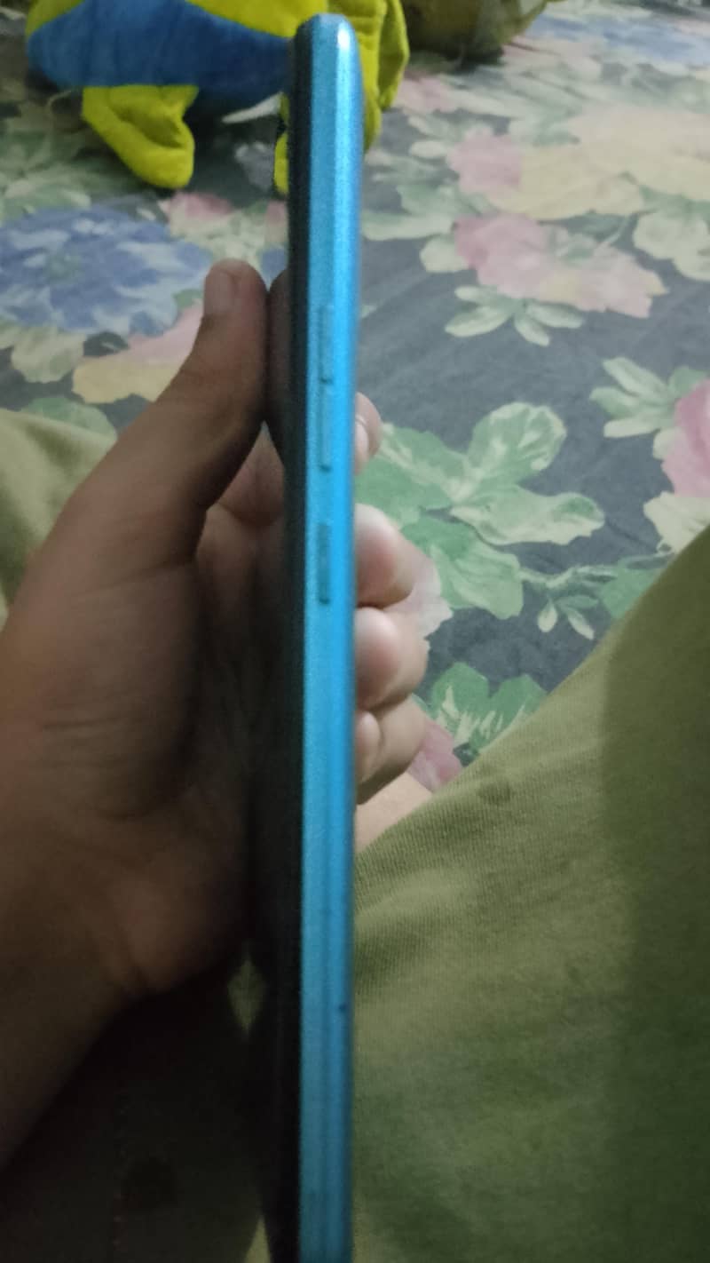 Tecno Spark 8C 2