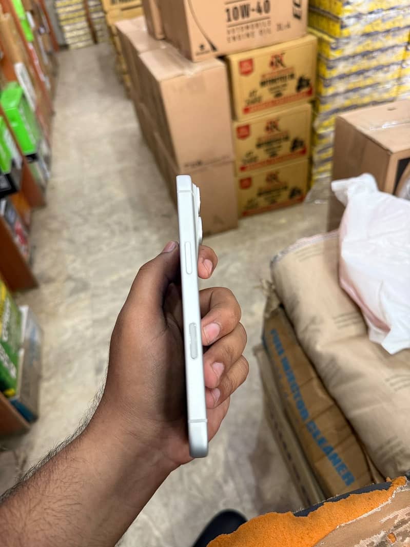 Apple iPhone 17 pro 1