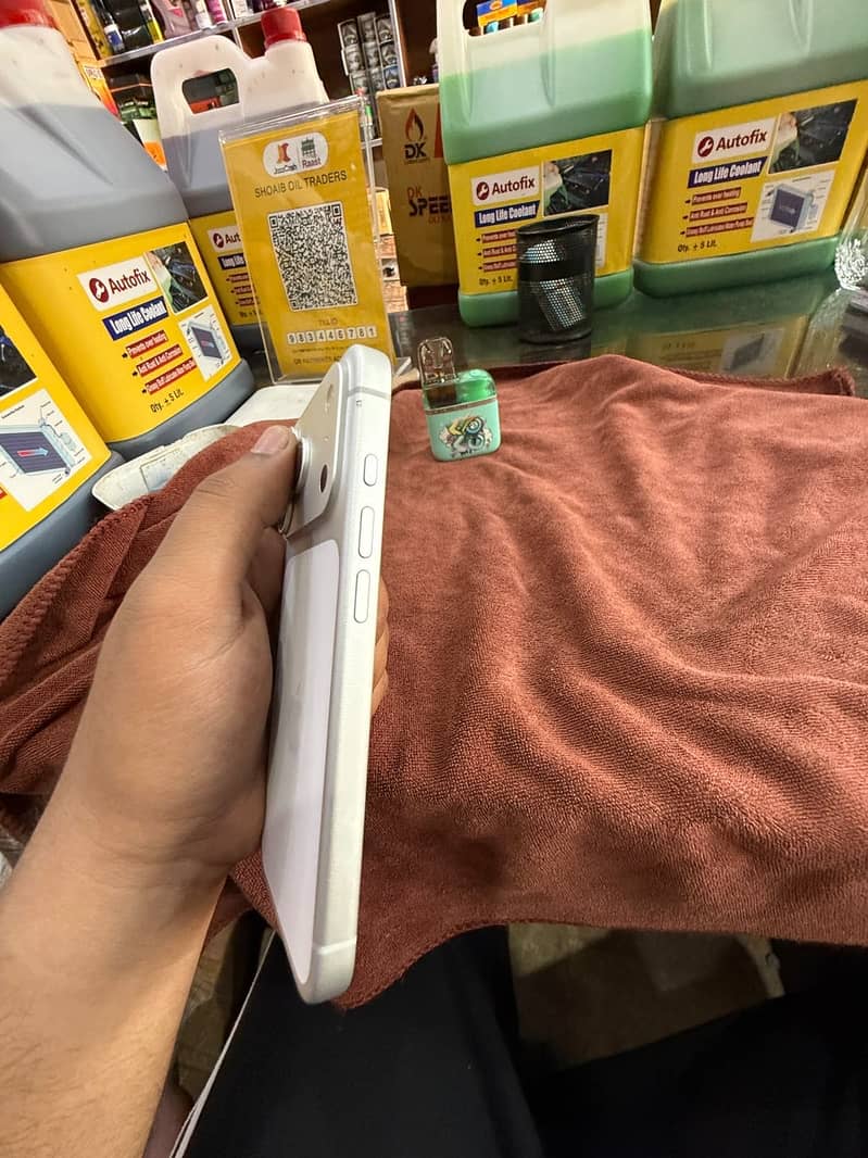 Apple iPhone 17 pro 3