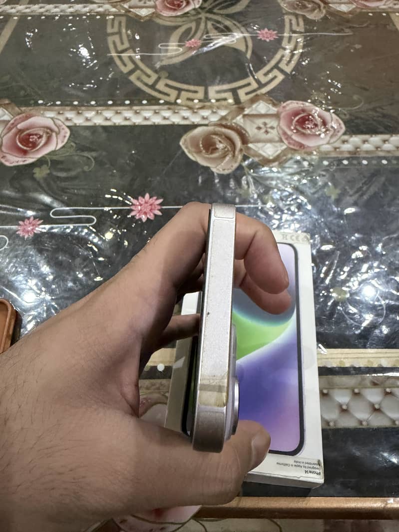 Apple iPhone 14 5