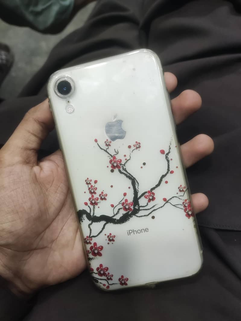 Apple iPhone XR 0
