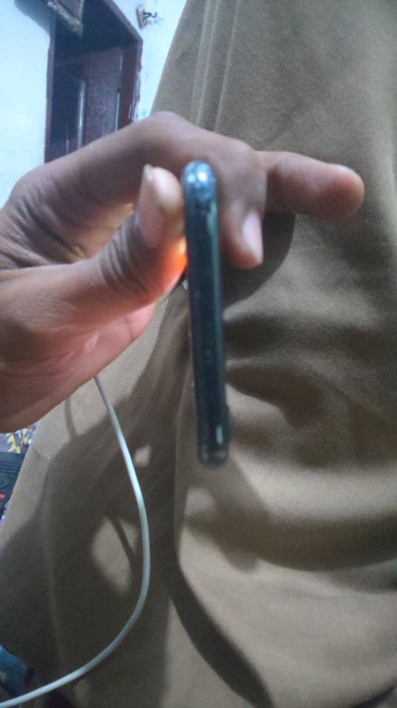 Apple iPhone 7 2