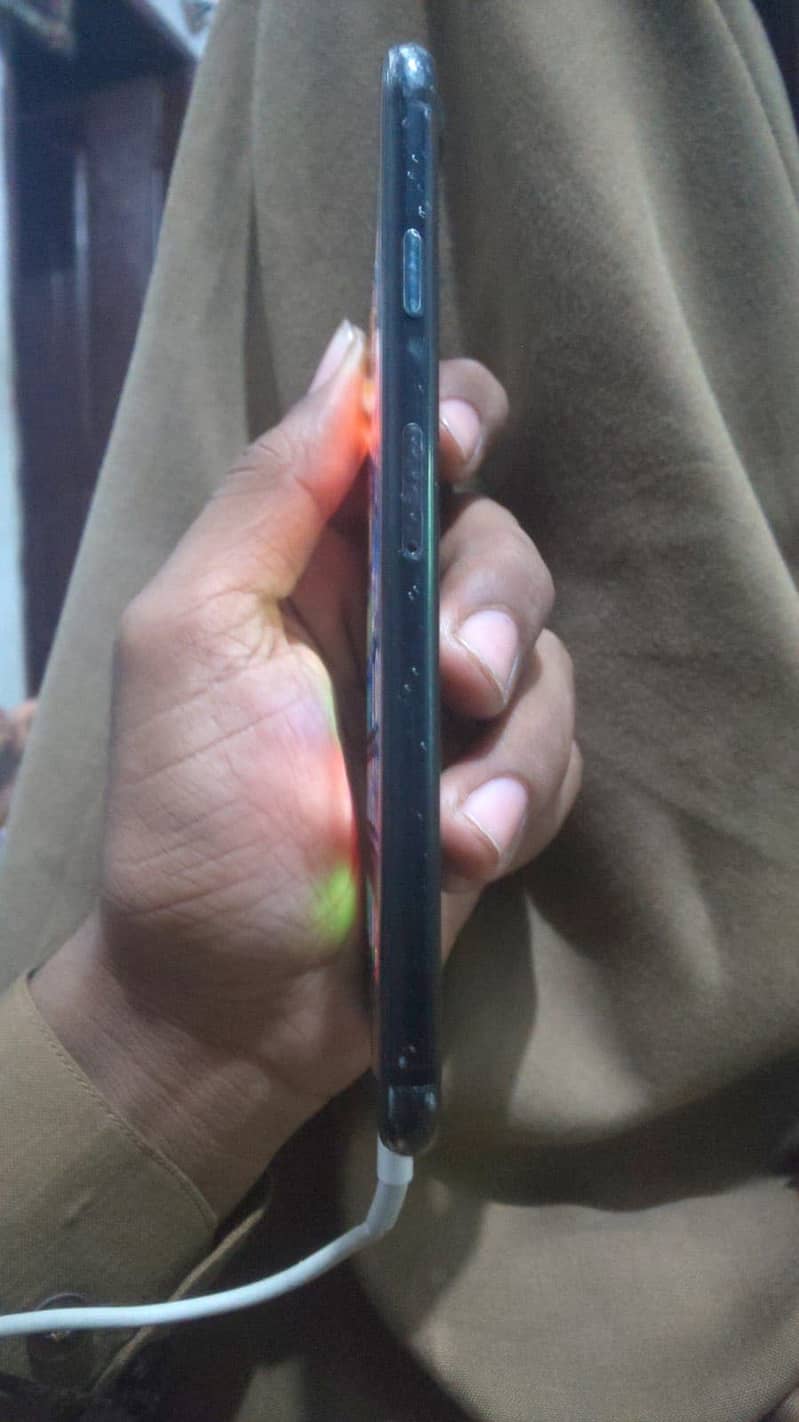 Apple iPhone 7 3