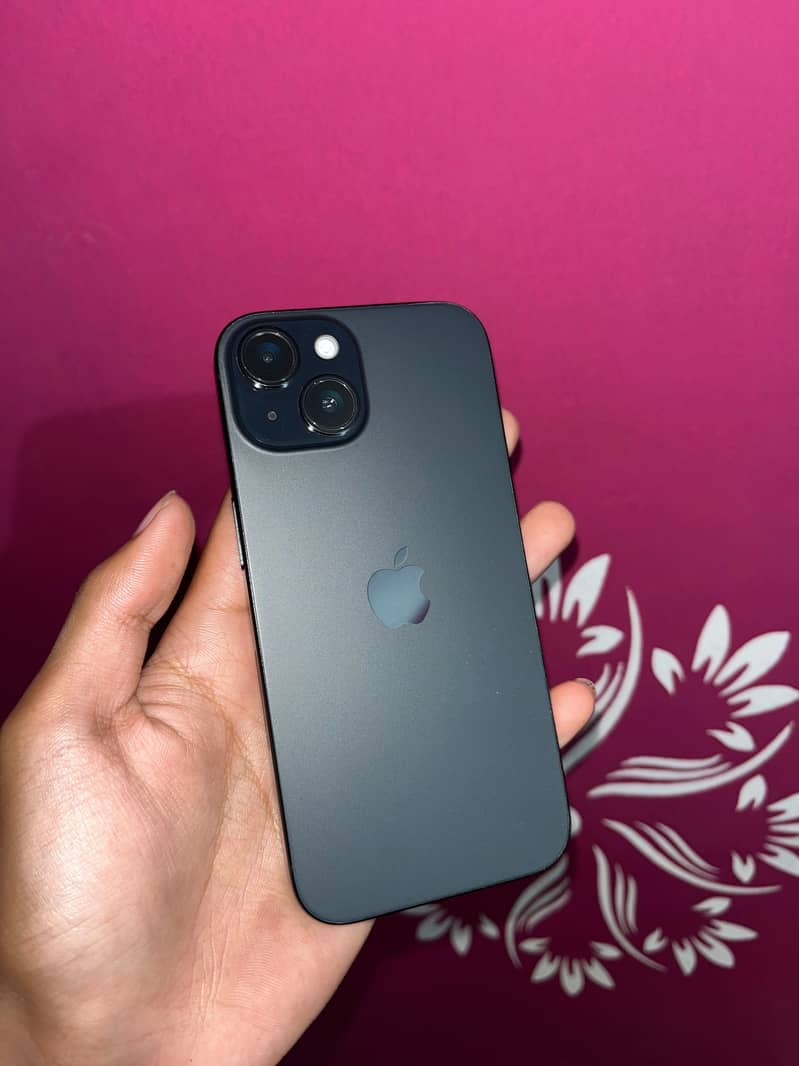 Apple iPhone 15 3