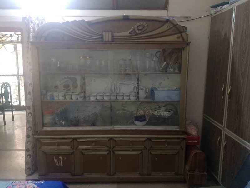 Wooden showcase 0