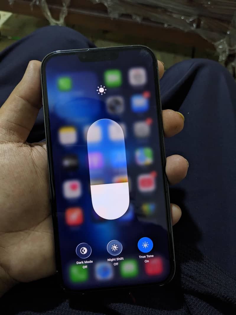 Apple iPhone 13 Pro Max 2