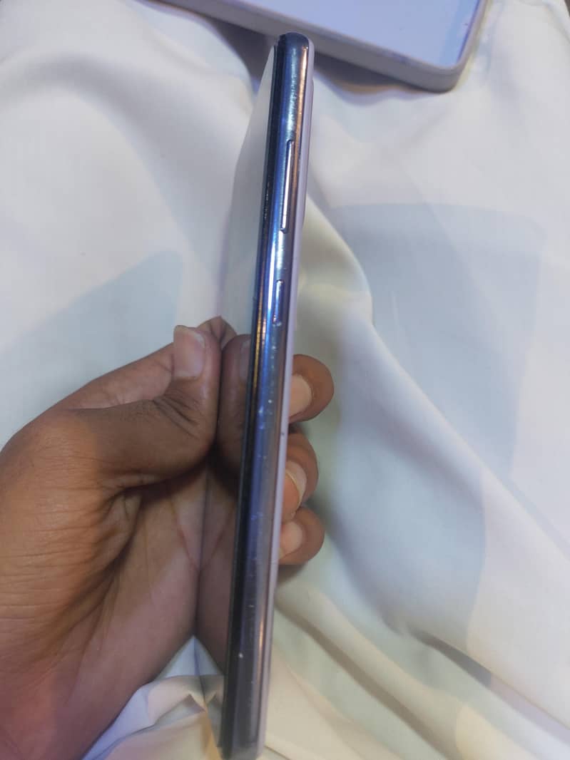 Samsung Mobile A52s 2