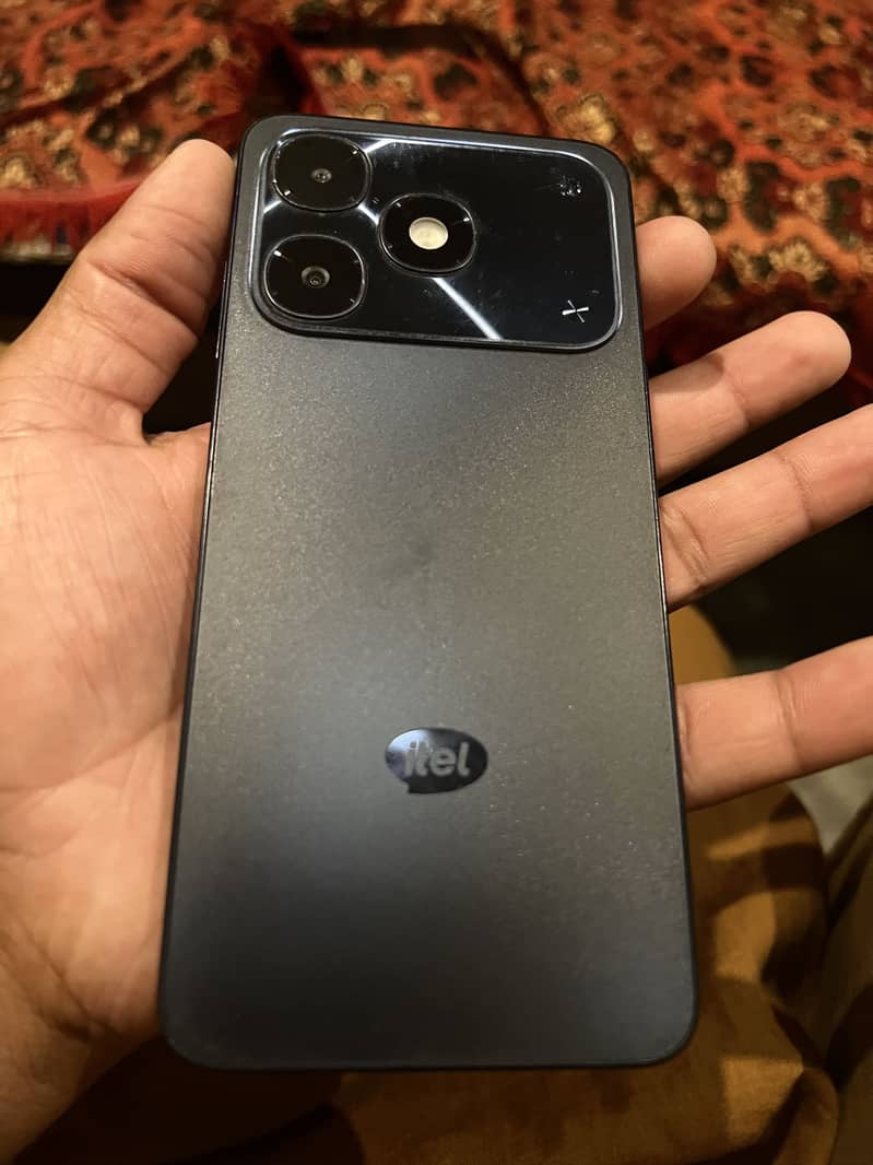 Itel A90 1