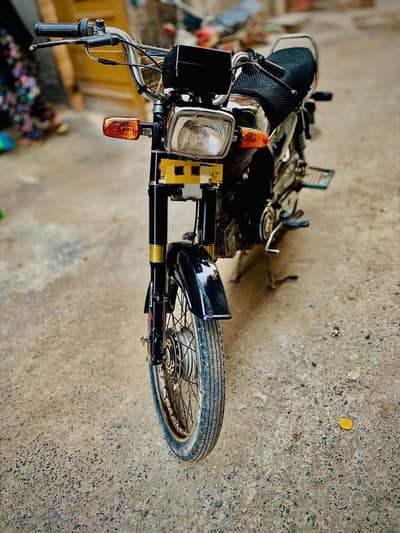 US 70 transformed in to CD 70 24 model totally genwan engine and parts