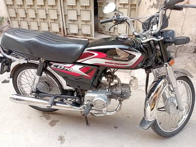 honda bike bilkul new conditiin main hai 0/3/0/3/4/1/3_3/2/8/0