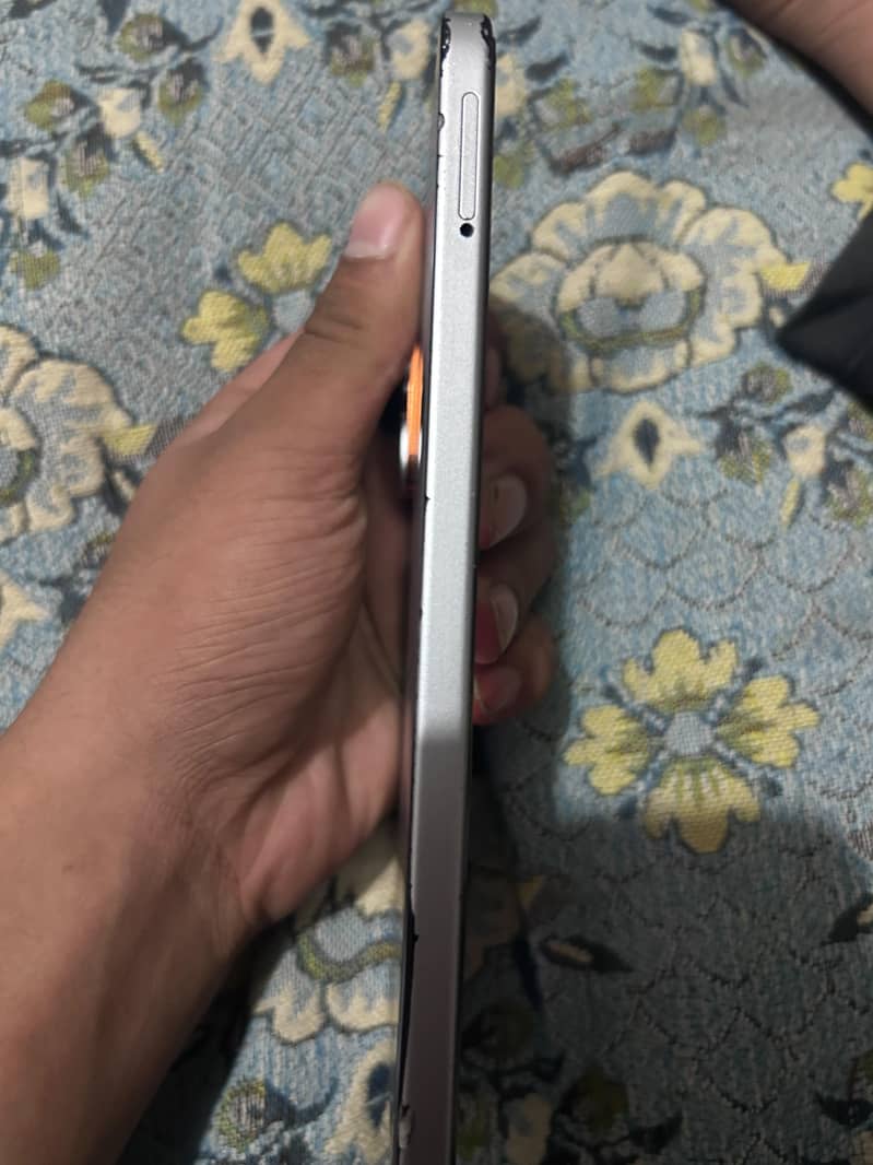 Apple iPhone 14 6