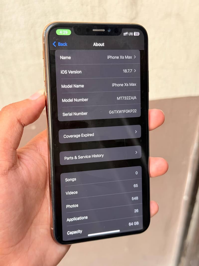 Apple iPhone XS Max 7