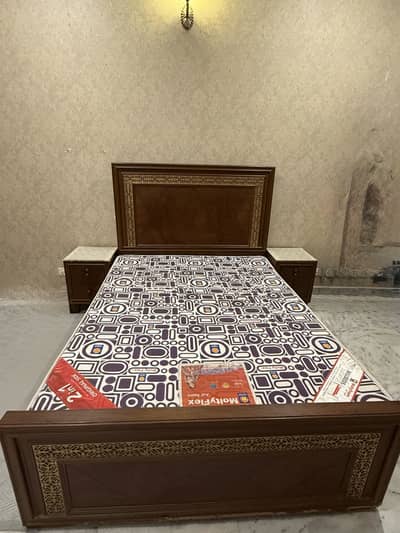 Bed with side tables and Moltyfoam Mattress