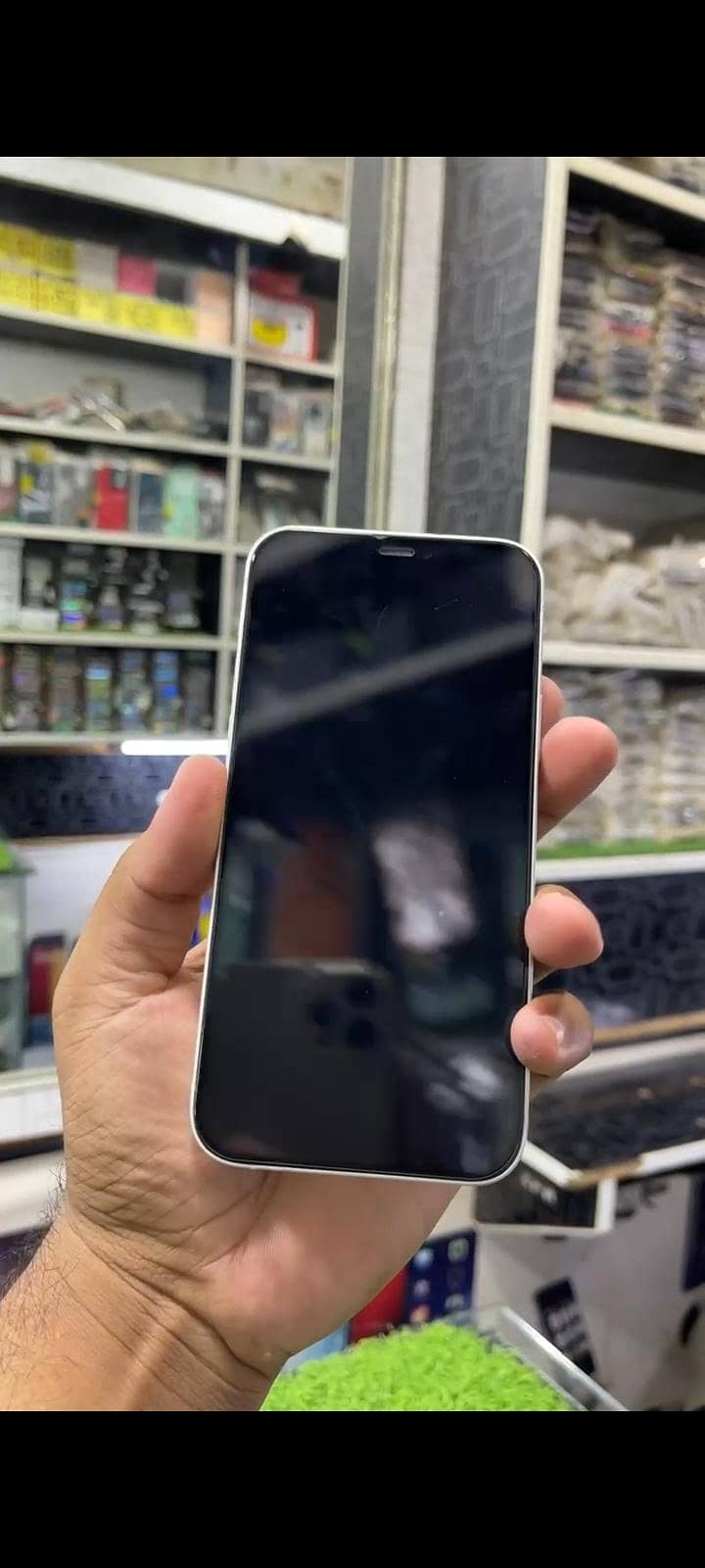 Apple iPhone 12 2