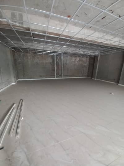 Sabzazar 10 Marla Comercial Building 4 Floor For Rant At Main Bulevard