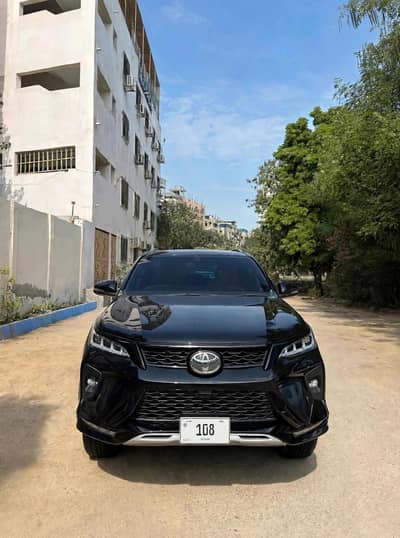 Toyota Fortuner Legender 2023