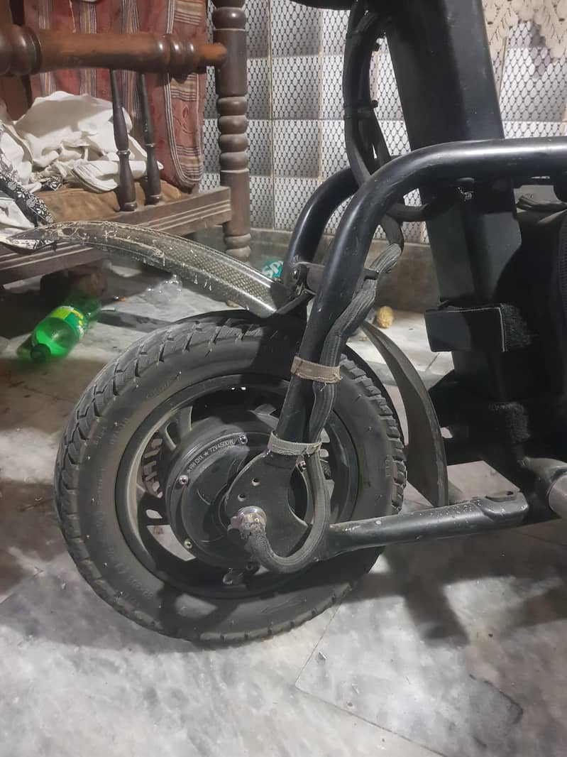 Qs 1 scooter 4