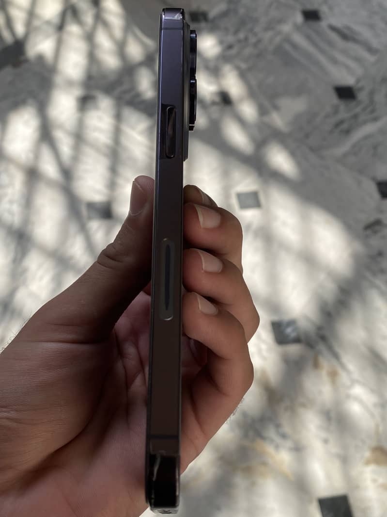 Apple iPhone 14 Pro Max 3