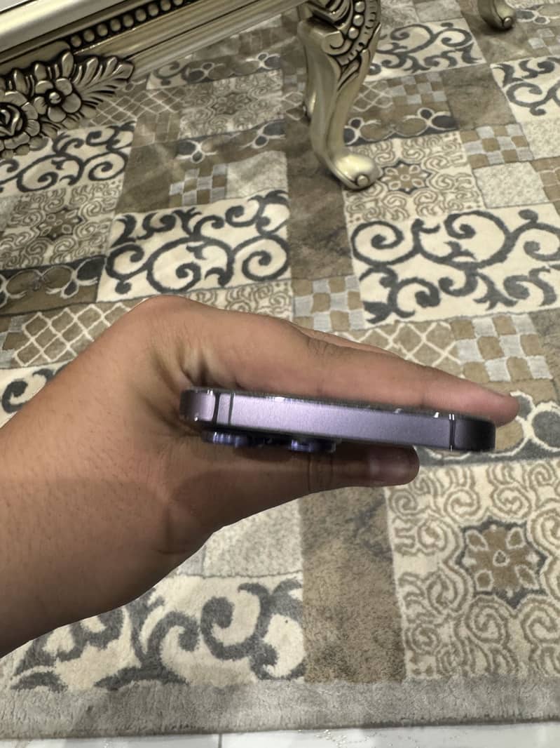 Apple iPhone 14 Pro Max 2