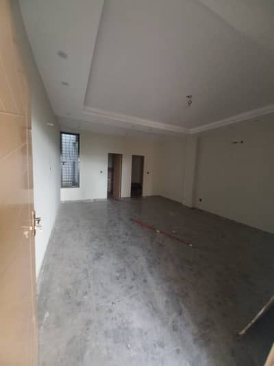Sabzazar 10 Marla Brand New 2nd Floor For Comercail Use At Main Bulevard
