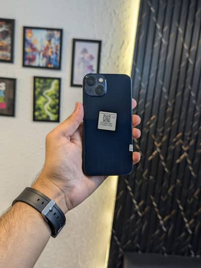 Apple iPhone 13