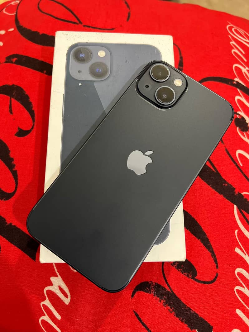 Apple iPhone 13 0