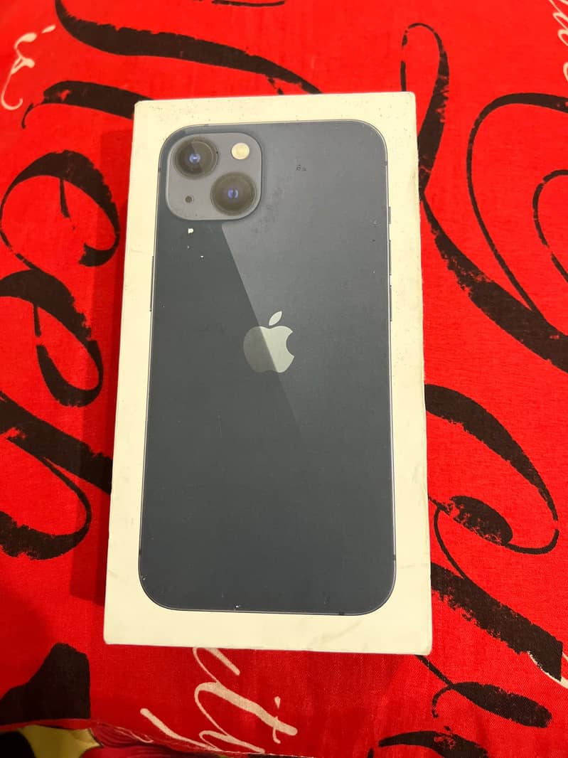 Apple iPhone 13 4
