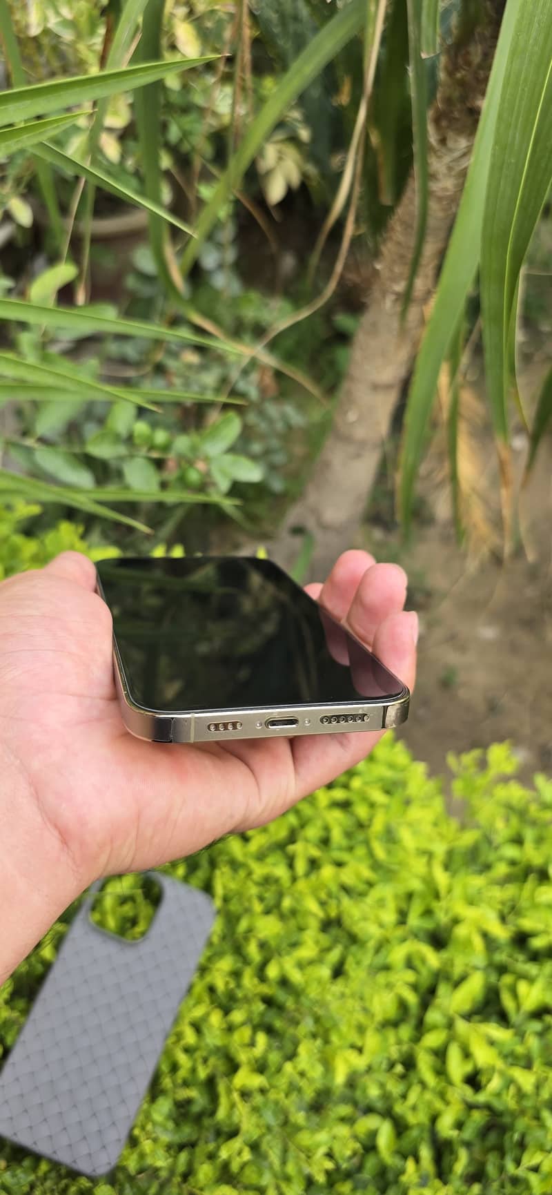 iPhone 14 Pro Max 2