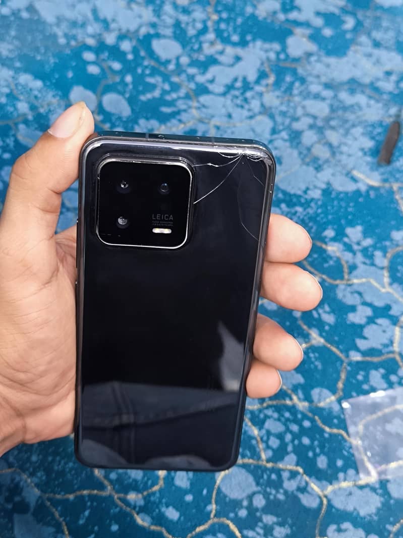 Xiaomi Mi 13 2